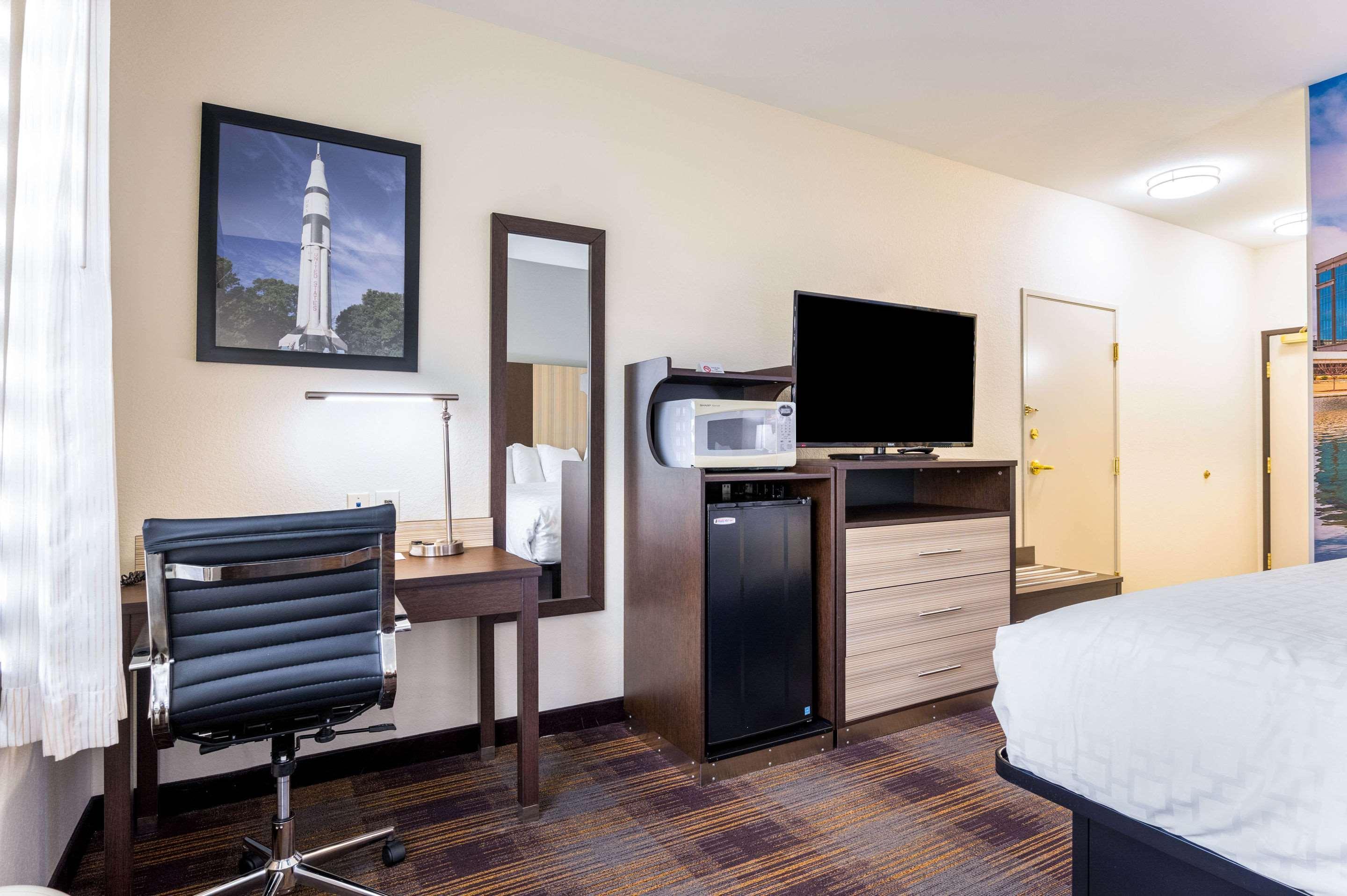 Clarion Pointe Madison-Huntsville Экстерьер фото