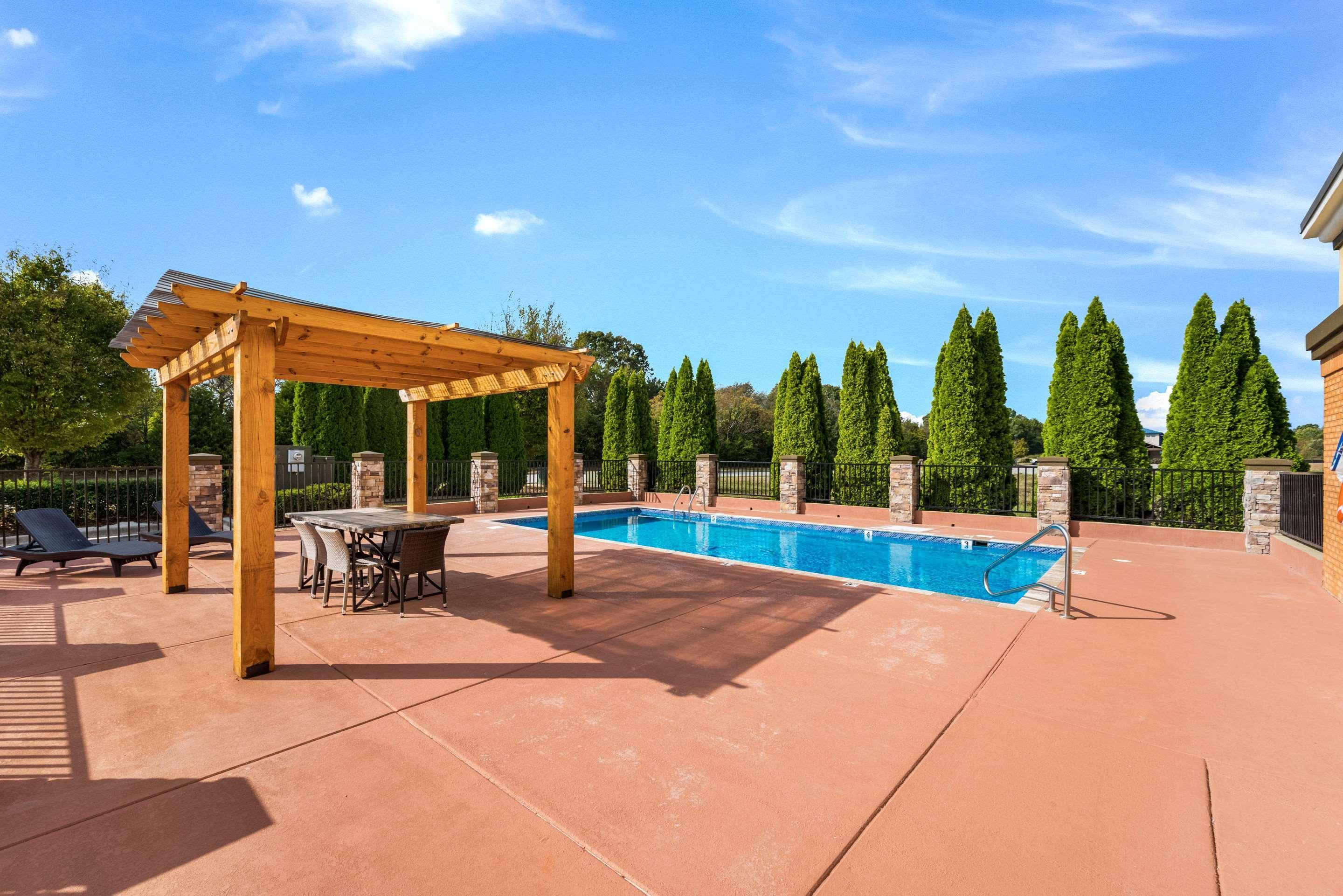 Clarion Pointe Madison-Huntsville Экстерьер фото