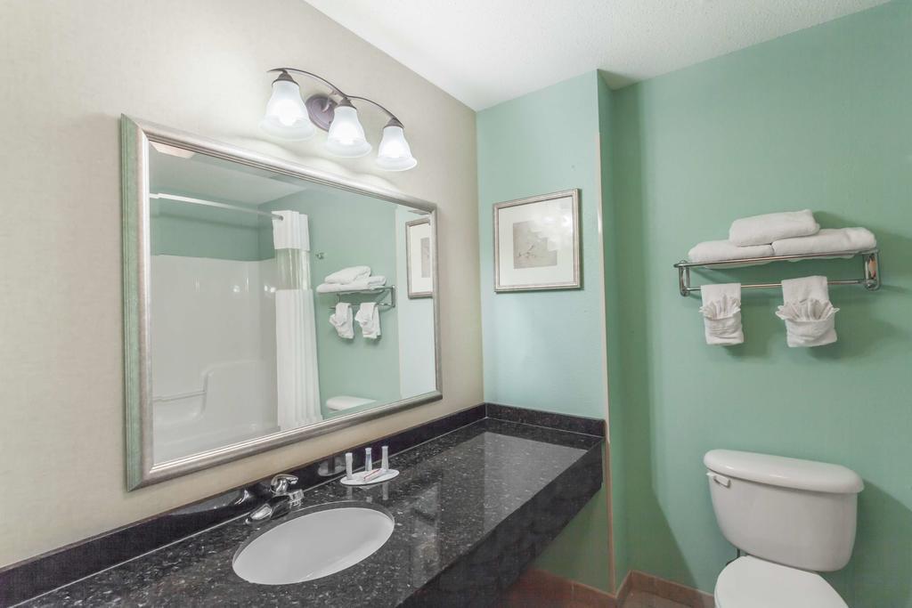 Clarion Pointe Madison-Huntsville Экстерьер фото