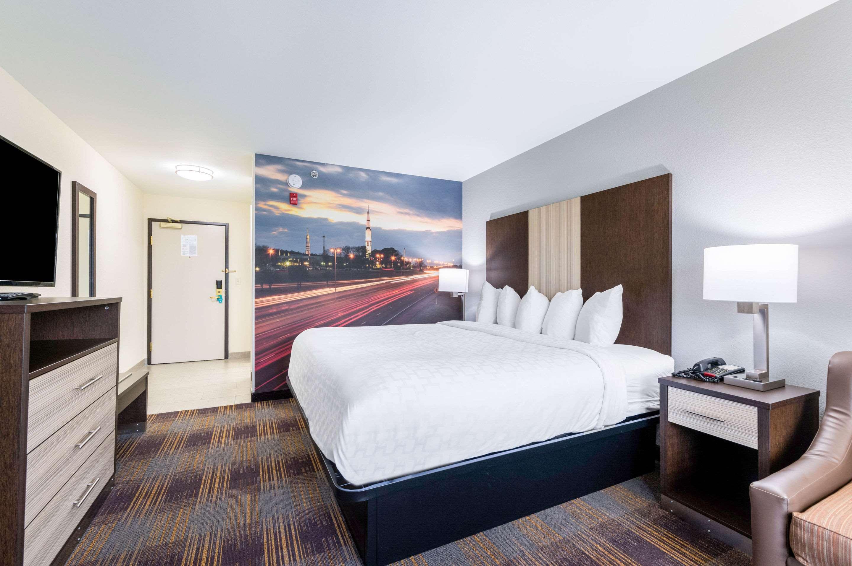 Clarion Pointe Madison-Huntsville Экстерьер фото